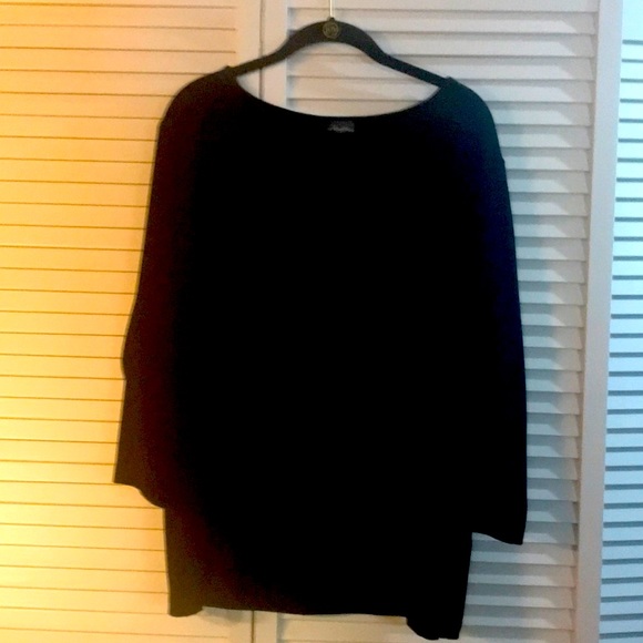 CHICOS - TRAVELERS, size 3 (equal to 1x-2x) jet black top; cut out front piece - Picture 3 of 6